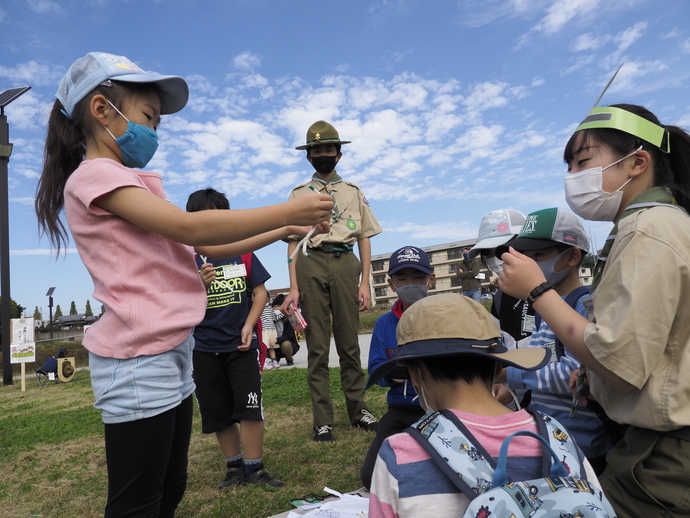 写真：ガールスカウト参加の様子