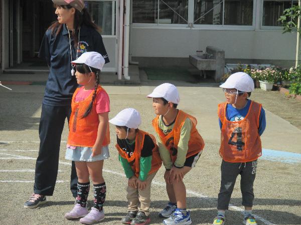 写真：かけっこのゴール係