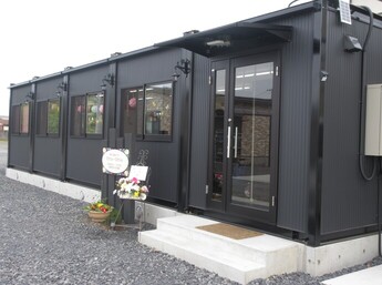 子育て支援センターけさらんぱさらん外観