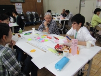 写真：学生が参加している様子