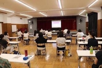 写真：講演会の様子