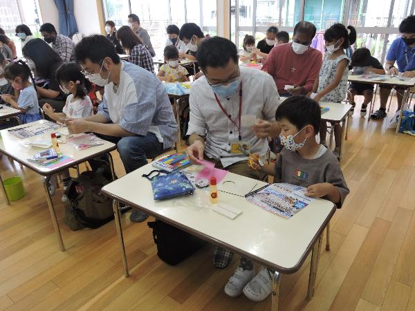 写真：親子で遊ぼうの様子2