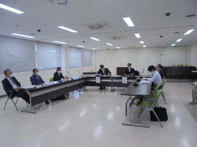 写真：審議会の様子