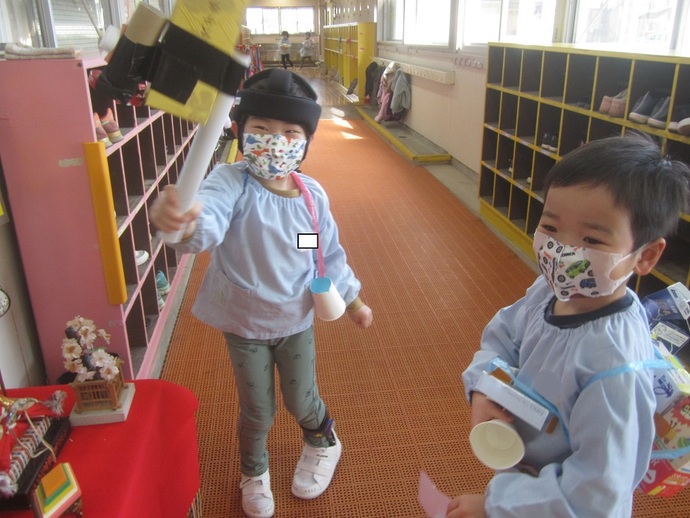 写真 宇宙人みつけた男児