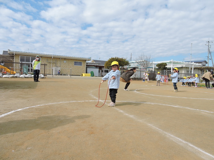 写真 縄跳び大会の様子