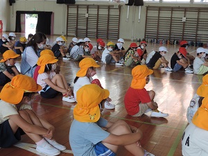 写真：1年生との交流会