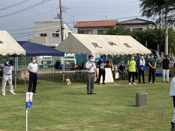 写真：参加者に挨拶する大谷市長