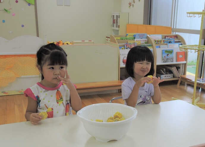 写真 とうもろこし試食