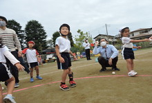 写真 親子玉入れ