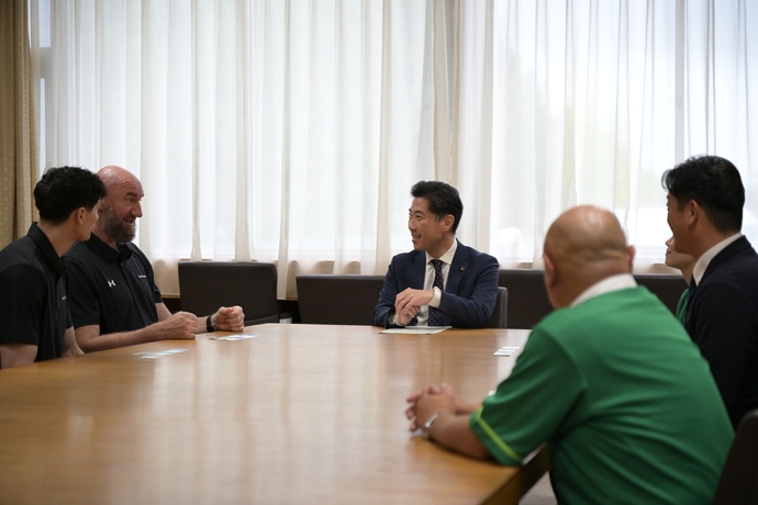 表敬訪問の様子