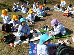 写真：園外保育水戸