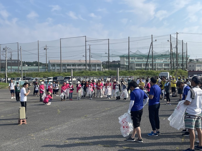 写真：参加者に挨拶する大谷市長