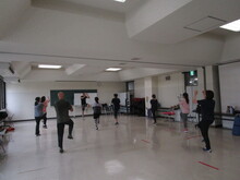 写真：音楽に合わせて動いている様子