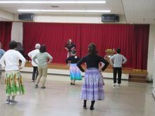 写真:基本のステップの練習