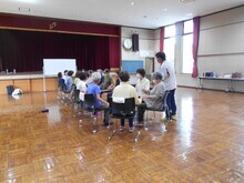 写真:歌を歌っている様子