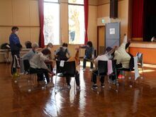 写真:体幹を鍛えている様子