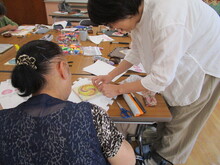 写真：講師の説明の様子