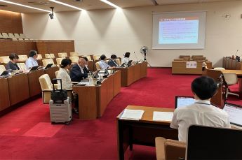 写真:令和7年7月議会広報委員会行政視察の様子