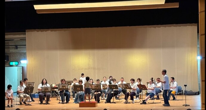 写真:市民吹奏楽団の演奏