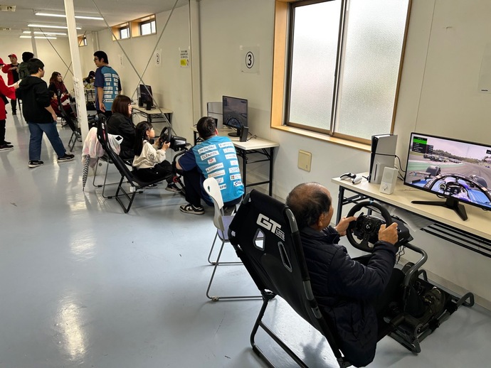 コマツ茨城工場フェアの様子