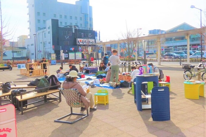 ストリートファニチャー