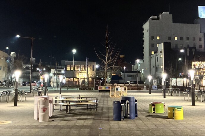 ストリートファニチャー