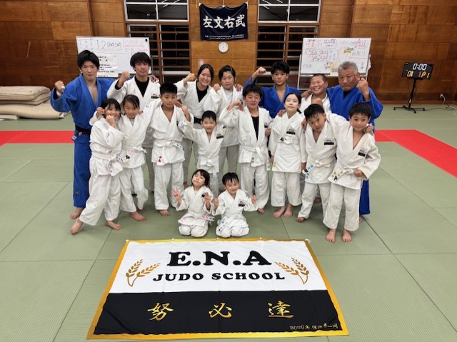 写真：ENA柔道スクールの皆さん